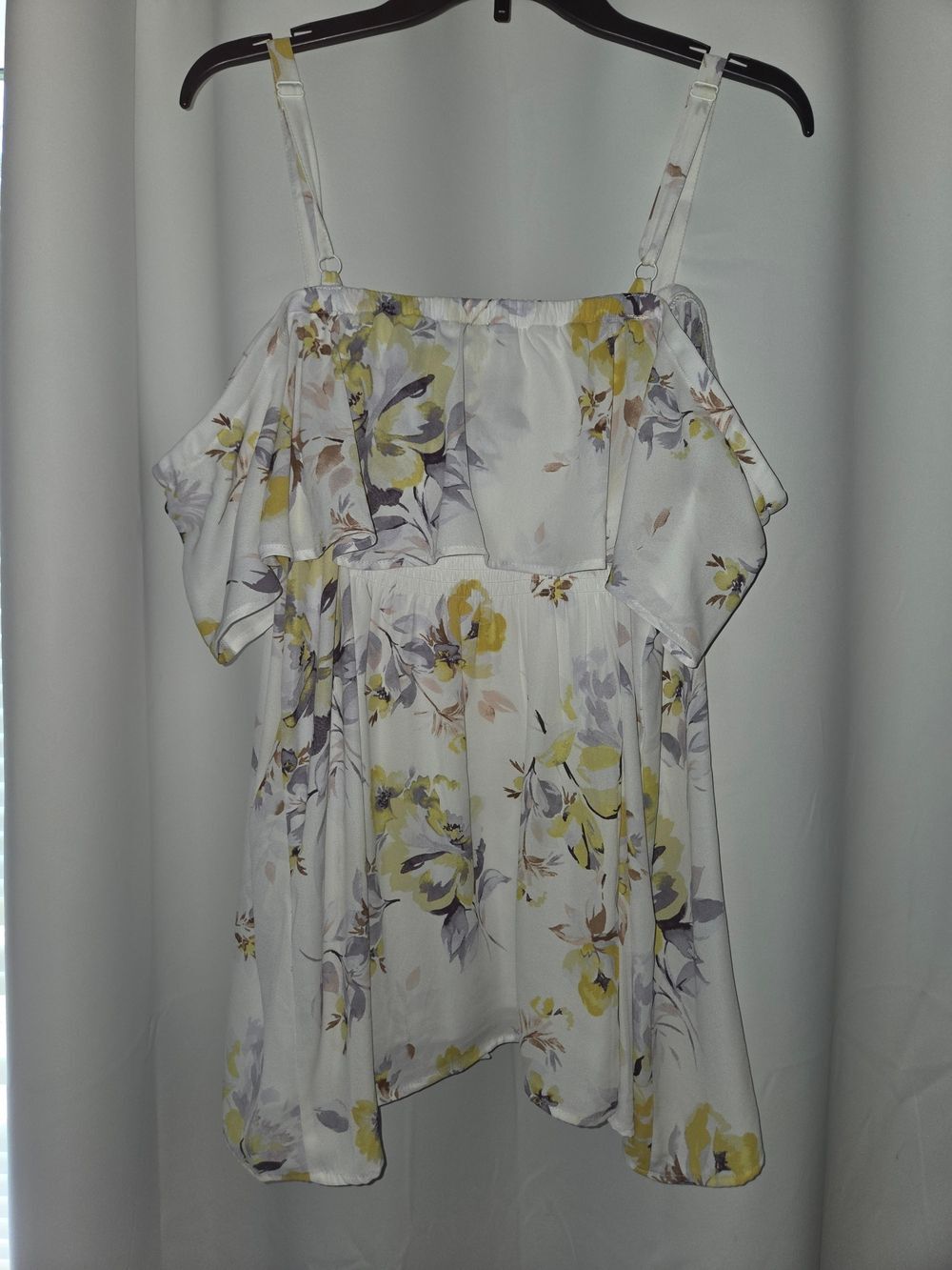 Torrid White Floral Cold-Shoulder Camisole with Yellow and Purple Flowers 2X - Picture 3 of 5